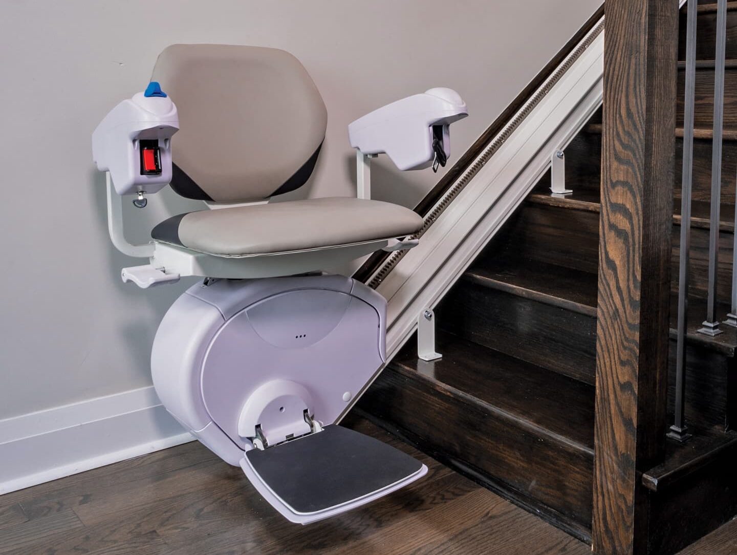 savaria heavy duty stairlift by handicare